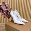 Escarpins de luxe à talons hauts pour femmes, en cuir véritable, lanière à la cheville, boucle, robe formelle, chaussures de mariage, décoration de chaîne en métal