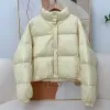 コートJanveny 2023 New Short Puffer Coat Castary Fashion 90％White Duck Down Jacket Women Stand Collar Feather Parkas Streetwear