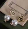 Pendientes colgantes de perlas de cristal Retro para mujer, aretes de marca de diseñador, aretes con letras de diseñador, joyería para fiesta de boda, accesorios