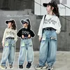 Adolescents lettre trou poche jeans vieilles filles gilet tie-dye avec sweat-shirt à manches longues 2pcs ensembles 2024 printemps grands enfants vêtements décontractés Z6907