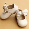 Estilo chinês arco-nó bebê nascido da criança menina berço sapatos pram sola macia prewalker anti-deslizamento sapatos de bebê 240227
