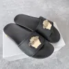 Luxurys designer tofflor Nya modeklassiker palazzo sandal casual sko mule herr kvinnor sandale skjutreglage metall logotyp toffel sommarplatfor