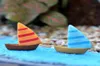 Miniatyrbåt mini segelbåt gul blå akvarium ornament material mossa terrarium mikro strand landskap medelhavsstil fair7455700