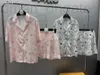 Zweiteilige Damenhose, Kamelienblume, Sommer-Damen-Pyjama, Seiden-Jacquard-Design, Nachthemd-Set, kurzärmelige Hose, Heimkleidung für Damen 85TM