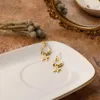 Kolczyki Dangle Aneebayh Śliczne stalowe stalowe okrągłe koraliki okrąg czarny biały skorupa wisiorek 14K złota biżuteria mody