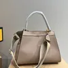 A sacola pequena gato sacos designer bolsas mulheres lager totes bolsa moda letras imprimir alça de ombro larga couro crossbody sacos 221212