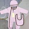 디자이너 베이비 onesie, Bib Burp Clothing Set Baby Tights Luxury Jumpuit Cotton Jumpuit 소년과 소녀 점프 수트 베이비 퀼트 5pcs O17