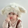 幼児のためのベレー帽の3Dアイズの帽子冬のぬいぐるみビーニー漫画耳のスカルキャップコスプレパーティー1-3年キッズ毛皮のバケツ