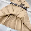 ファッションガールドレスプリンセスドレスサマーベイビースカートサイズ110-160 cmキッズデザイナー服の手紙プリントポケットチャイルドフロック24feb20