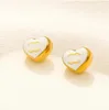 20Style Luxury Fashion Classic Letter Designer Stud Earrings Diamond Brand Letter Chicken Heart Earring For Women Charm Wedding Presents smycken Tillbehör