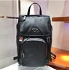 Zaino 2024 Materiale tecnologico con tasche multiple in nylon di fascia alta con supporto in stile elegante e suggestivo