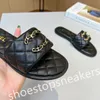 2024 Hoge Kwaliteit Dames Sandalen Slippers Nieuwe Designer Zomer Slide Slippers Luxe Klassieke Platte Bodem Geborduurd Gedrukt Jelly Rubber Maat 35-40