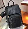 Zaino 2024 Materiale tecnologico con tasche multiple in nylon di fascia alta con supporto in stile elegante e suggestivo