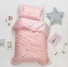 3st Söt djurbomull Crib Bed Linen Kit Cartoon Baby Bedding Set Inkluderar örnbotten Lakan Däcke utan fyllmedel 240229