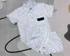 Clássicos crianças camiseta conjunto criança fatos de treino tamanho 80-150 bebê designer roupas logotipo impressão completa camisa de manga curta e shorts 24feb20