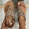 Sandaler Casual Bohemian Beach Shoes Crystal Rhinestone Decor Scallop Trim Thong Sandaler Fashion Dress Sandaler Wedding Party Women Shoes T240302