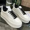 2023SS Spring Autumn Classic Leisure Sports Sneakers skor läder tjock botten platt snörning kvinnor inre heigh tening anti slip förtjockade kvinnor casual skor