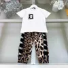 Nuove tute per ragazze estive per bambini Set di due pezzi abiti firmati per bambini Taglia 90-150 CM maglietta per bambini e pantaloni con stampa leopardata 24Feb20