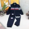 Neue Baby-Kleidung, Jungen-Trainingsanzüge, mehrfarbiges Streifen-Design, Kinder-Mantel-Set, Größe 90–150 cm, Kinderjacke und Hose, 24. Februar 2020