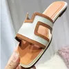 مصمم نسائي Slippers Sandals Classic Flat Flat Summer Lazy Fashion Cartoon Big Head Rubber Flip Flops Leather Slippers Sexy Sandals Size 35-41 with Box