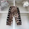 شهيرة Girls Tracksuits Summer Baby Baby Two Set Kids Designer Size 90-150 cm Chirt Tirt و Loopard Print Pants 24Feb20