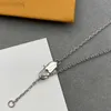 Necklaces Lock Pendant Necklace Designer Luxury Diamonds Fashion Gold Silver Unisex Couple Jewelry 2205111D 240302