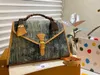 Borsa per mamma in denim di mezza età The Go, borsa da donna stampata firmata NF, borsa per la spesa, borsa a cuscino in denim, borsa a tracolla a tracolla, borsa di lusso con anello in denim sotto le ascelle