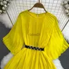 Grundläggande avslappnade klänningar Casual klänningar Sexig sommar Nya kvinnor Elegant mellanlängd veckad med bälte runt halva ärmdamer Chiffon klänningar Vestidos White Yellow 240302