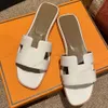 Designer de luxo Oran Senhoras Sandálias Chinelos Cadeia Slide Verão Designer Slides Sandália Chinelos Praia Clássico Sandália Plana Yellowlow Branco Vermelho Couro Grande Size35-42