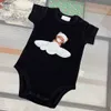 豪華な新生児ジャンプスーツ航空機ベアパターン幼児ボディスーツサイズ59-90幼児服デザイナーベビークローリングスーツ24feb20