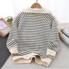 Junior Teens Boys School Spring Striped Scool Letter Koreaanse stijl gebreide sweatshirts 3-14 jaar Kinderen witte zwarte tops pullover 240301