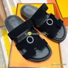 Designer Slifors Beach Classic Sandals Flat Sandals Luxury Summer Lady Flip Flops di alta qualità uomini Sandali Sandali Slide dimensioni 36-45