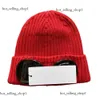 Compagnie CP Beanie Cp Two Lens Occhiali Occhiali Berretti Uomo Cappelli lavorati a maglia Cappellini con teschio Outdoor Donna Beanie Nero Grigio Bonnet Cp Cappello invernale Cp Compagny 637 509