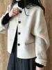 Manteau d'hiver en laine double face court haut de gamme avec col rond minimaliste pour le tempérament des femmes