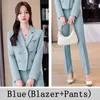 Dwuczęściowe spodnie kobiet Blue garnitur Women 2024 Spring High End Fashion Professional Short Blazer and Sets Office Dams Work Wear