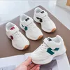 Lente en herfst kindersportschoenen met kleine taille Jongens sportschoenen meisjes casual mode kinderschoenen 240220