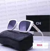 Fashion Classic Designer per uomo donna occhiali da sole polarizzati pilota occhiali da sole oversize UV400 occhiali cornice PC lente Polaroid S2634