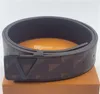 Ceinture pour hommes et femmes de styliste de mode senior, section à boucle lisse, ceinture d'imitation de conception pour hommes d'affaires décontractés, boîte de ceinture de 38mm