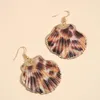 Boucles d'oreilles pendantes en forme de coquille de conque créative, Style plage personnalisé, loisirs et bicolore naturel pour femmes