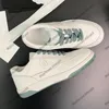 24SS Women Sneakers Obcasy platformowe buty sukienne buty klasyczne koronkowe koronki, swobodny but pikowane buty do biegania trener oddychający różowe zielone buty sportowe