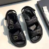 Sandal Casual Shoe Flat Woman Shoes Luxury Designer New Sandale Flat Mule Lovely äkta läder Summer Men Beach Slide Outdoor Pool Pool Sliders Loafer With Box