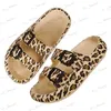 Hausschuhe Leopard Weiche Sohle Kissen Hausschuhe für Frauen Doppelte Schnalle Dicke Plattform Cloud Slides Sandalen Frau Sommer Rutschfeste Flip Flops T240302