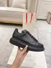 2024 Designer Casual Shoes Oversized Mens Trainers Women Sneakers Triple Suede Leather Platform Outdoor Espadrilles Womens Flats Lace Up Sports Sneakers