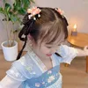 Accessori per capelli Adorabile Ornamento Hanfu Fiore in lega Clip laterale Accessorio per perla Copricapo Forcina per ragazza per bambini Stile cinese