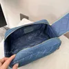 Custodie per borse per cosmetici firmate Borsa da toilette da viaggio da donna classica di lusso blu denim 24C di alta qualità