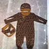 Mono de diseñador para bebé, conjunto de ropa con babero para eructar, medias para bebé, mono de lujo, mono de algodón, mono para niños y niñas, edredón para bebé, 5 uds. O10