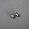 Nouvelles boucles d'oreilles à la mode en perles d'imitation avec un design de niche rétro haut de gamme Boucles d'oreilles en perles grises Boucles d'oreilles à aiguille en argent S925 Boucles d'oreilles minimalistes à boule ronde