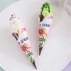 装飾的な花18cmシミュレーションアイスクリームフェイクコーンPUペーパーホッパーPOの小道具モールウィンドウのデザート装飾