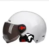 Casques de moto Fourniture directe d'usine Certification de casque 3C pour hommes et femmes Véhicule électrique de protection solaire d'été