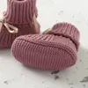 Babyschuhe, Handschuhe, Set, gestrickt, für Mädchen und Jungen, Stiefel, Fäustlinge, modisch, mit Schmetterlingsknoten, für Kleinkinder, Kleinkinder, Slip-On-Bettschuhe, handgefertigt, 240227